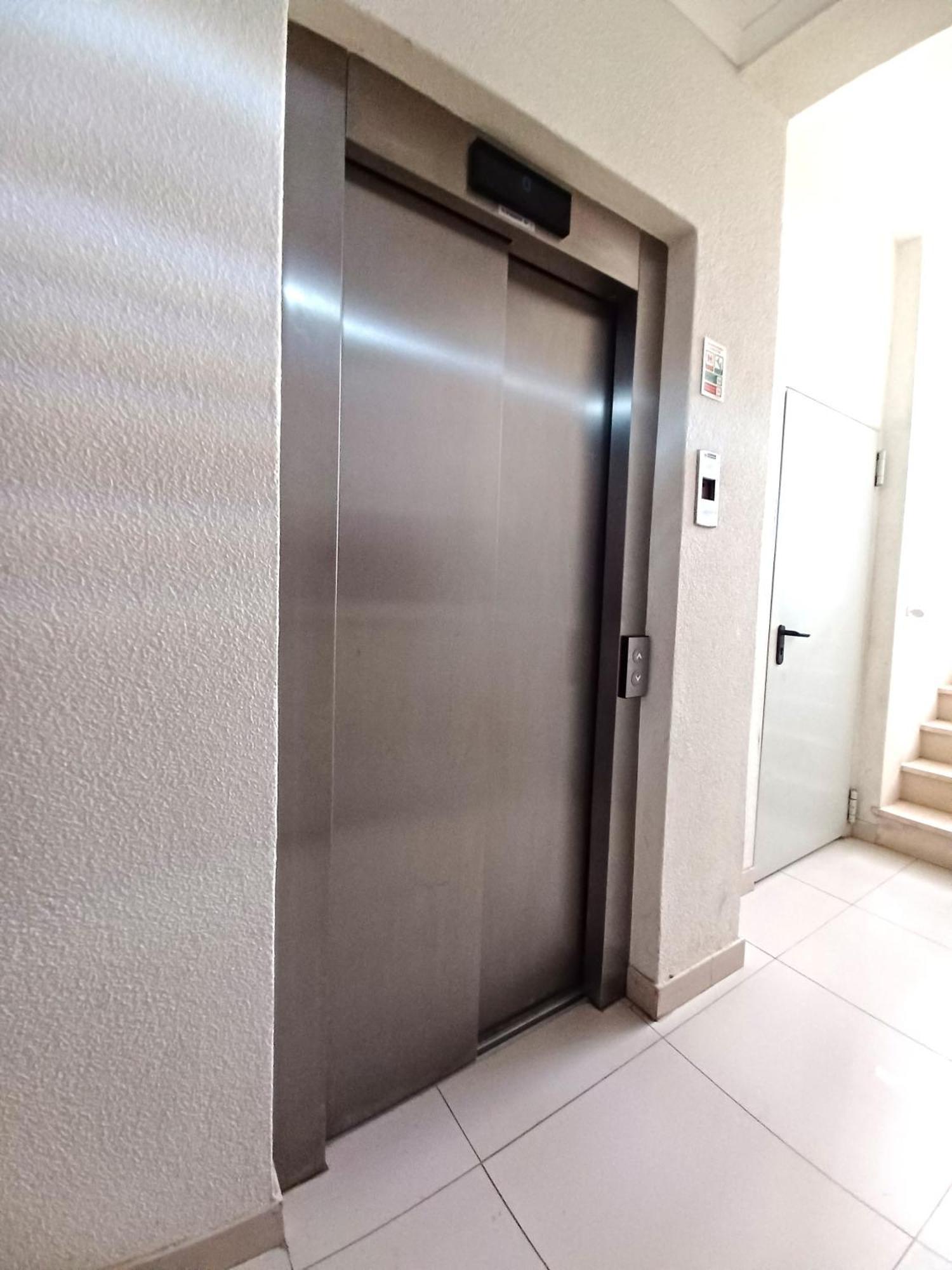 פורטימאו Edificio Lumina Sunshine Beach Apartment מראה חיצוני תמונה